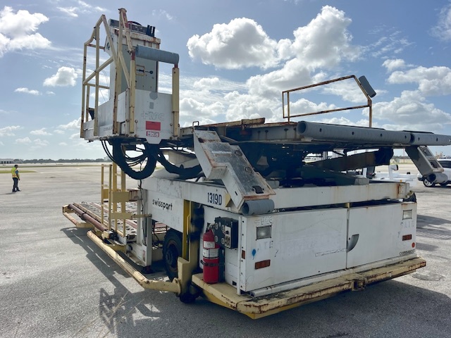 Cargo Loader FMC Commander 15