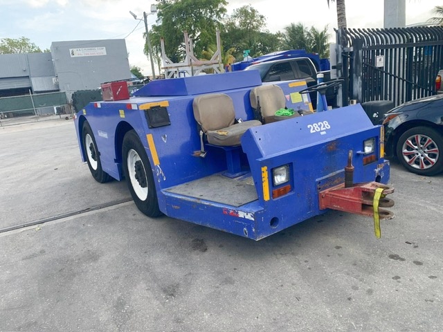 Push Back Tractor FMC B350E