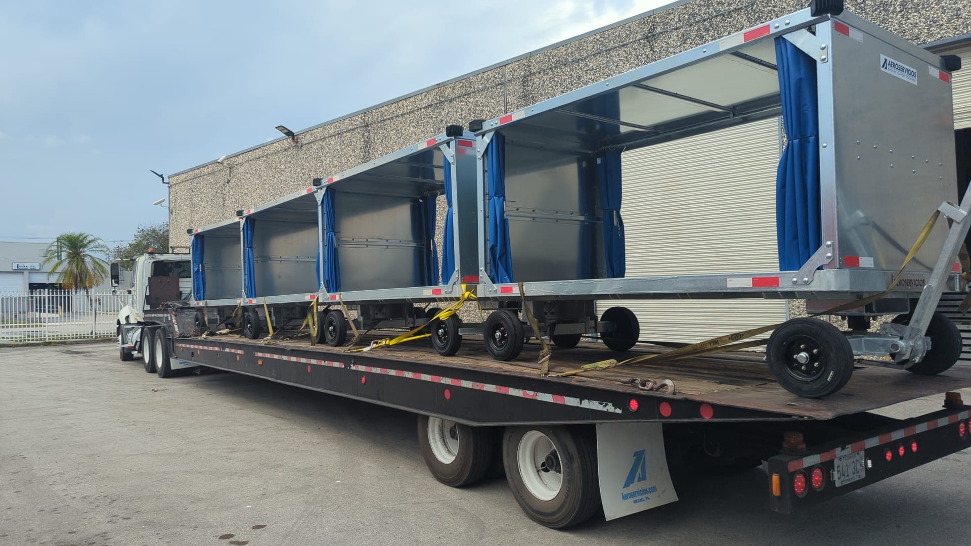 Baggage Carts Closed Iscar BCL-8 Galvanized 2025