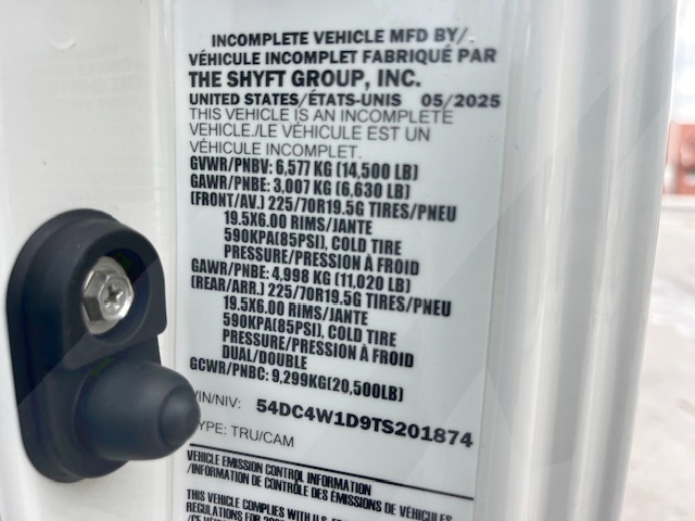 Truck Chassis Isuzu NPR - Gasoline