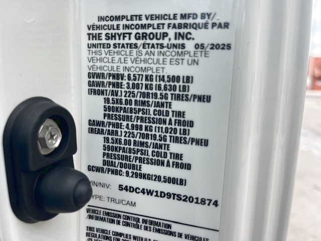 Truck Chassis Isuzu NPR - Gasoline