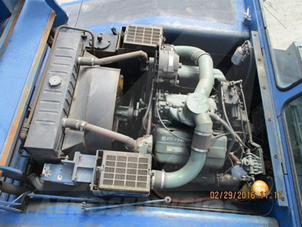 Push Back Tractor Hough-Paymover T-300