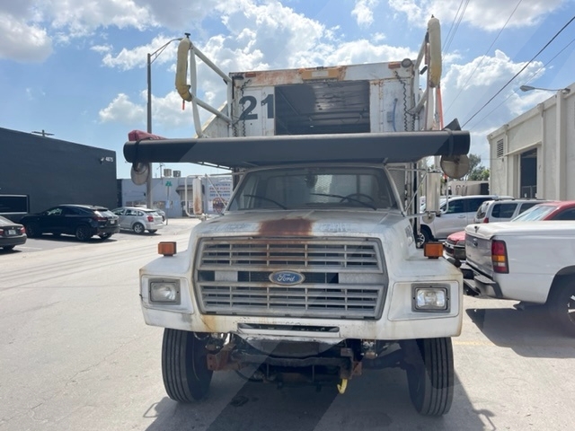Catering Truck Ford/Hi Way F-700/ CT-14