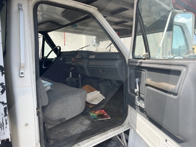 Catering Truck Ford/Hi Way F-700/ CT-14