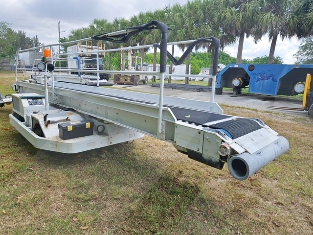 Towable Belt Loader Wasp A01771D-3650