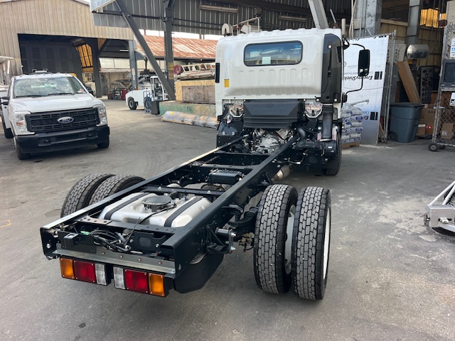 Truck Chassis Isuzu NPR - Gasoline