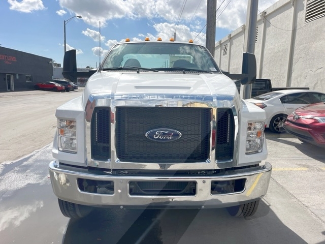 Truck Chassis Ford F-650 2025