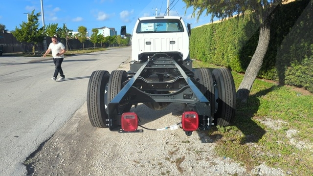Truck Chassis Ford F-750 2026