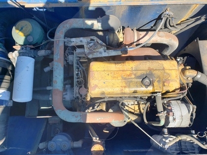 Push Back Tractor S&S GT-60