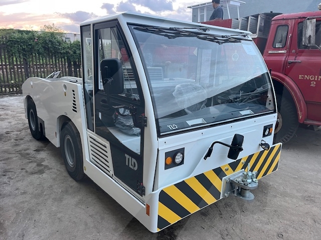 Push Back Tractor TLD TMX-150-9 Tier 4F