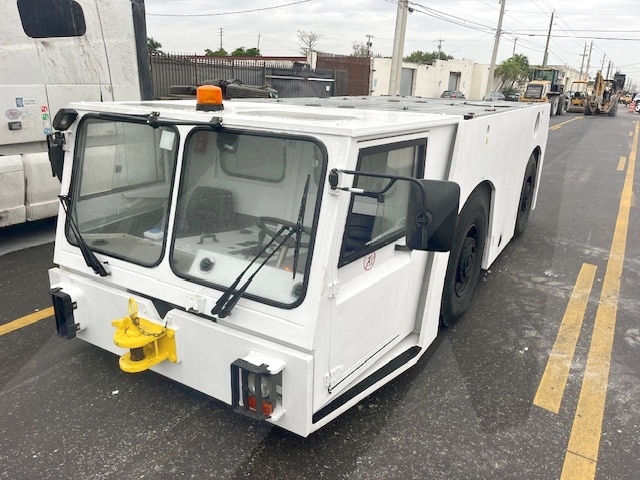 Push Back Tractor TLD TMX-400
