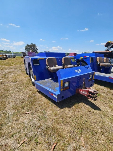 Push Back Tractor FMC B350E