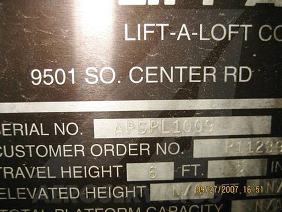 2000 Lift-A-Loft APV Flat Bed