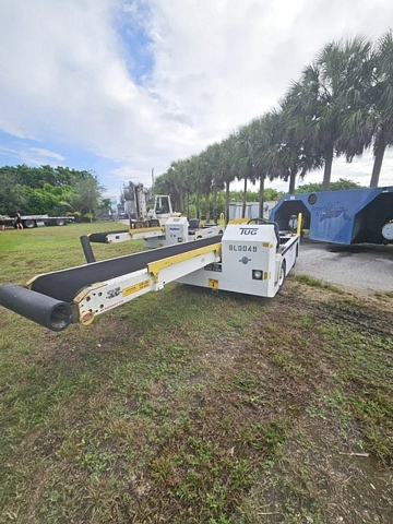 Belt Loader Tug 660E