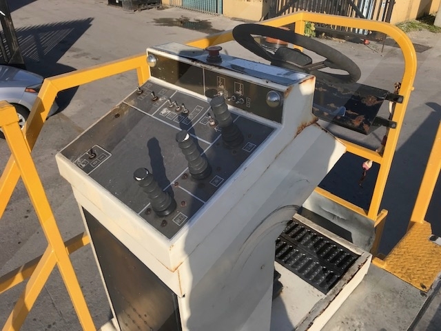 Cargo Loader FMC Commander 15 Wide