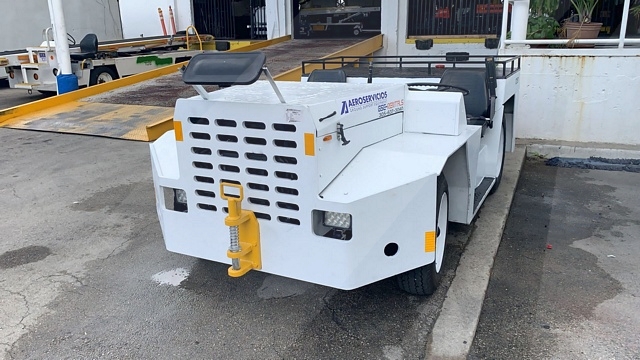 Push Back Tractor NMC/WOLLARD 140-12