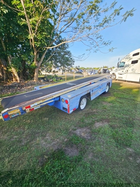 Belt Loader Tug 660E