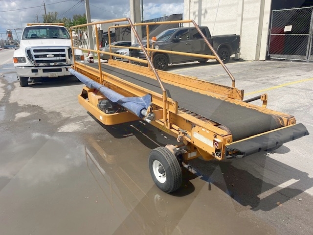 Towable Belt Loader Wasp A01771D-3179