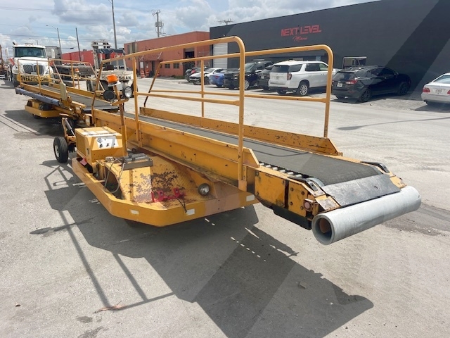 Towable Belt Loader Wasp A01771D-3179