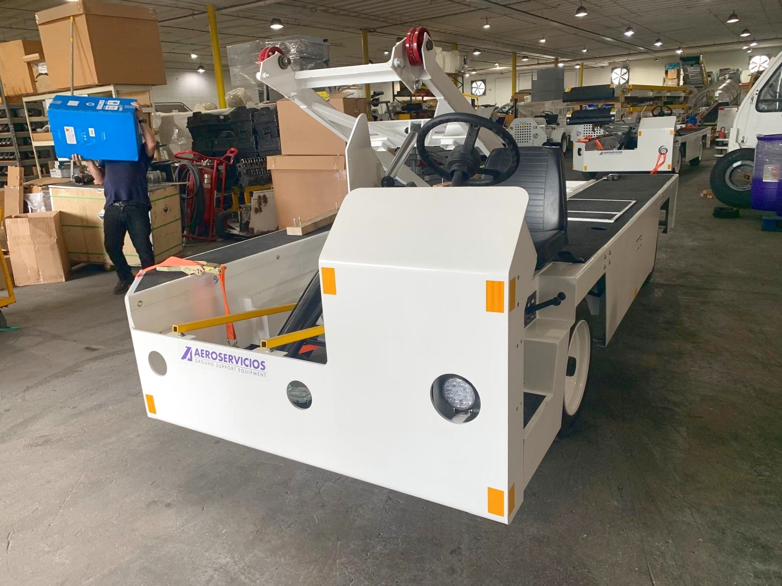Belt Loader Tug 660