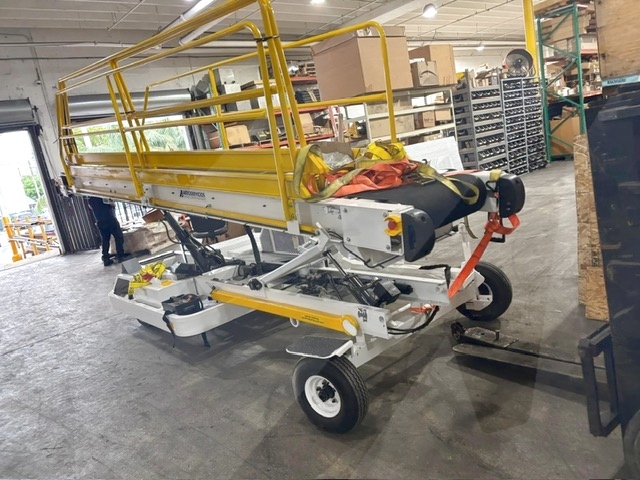 Towable Belt Loader Wasp A01771D-3179