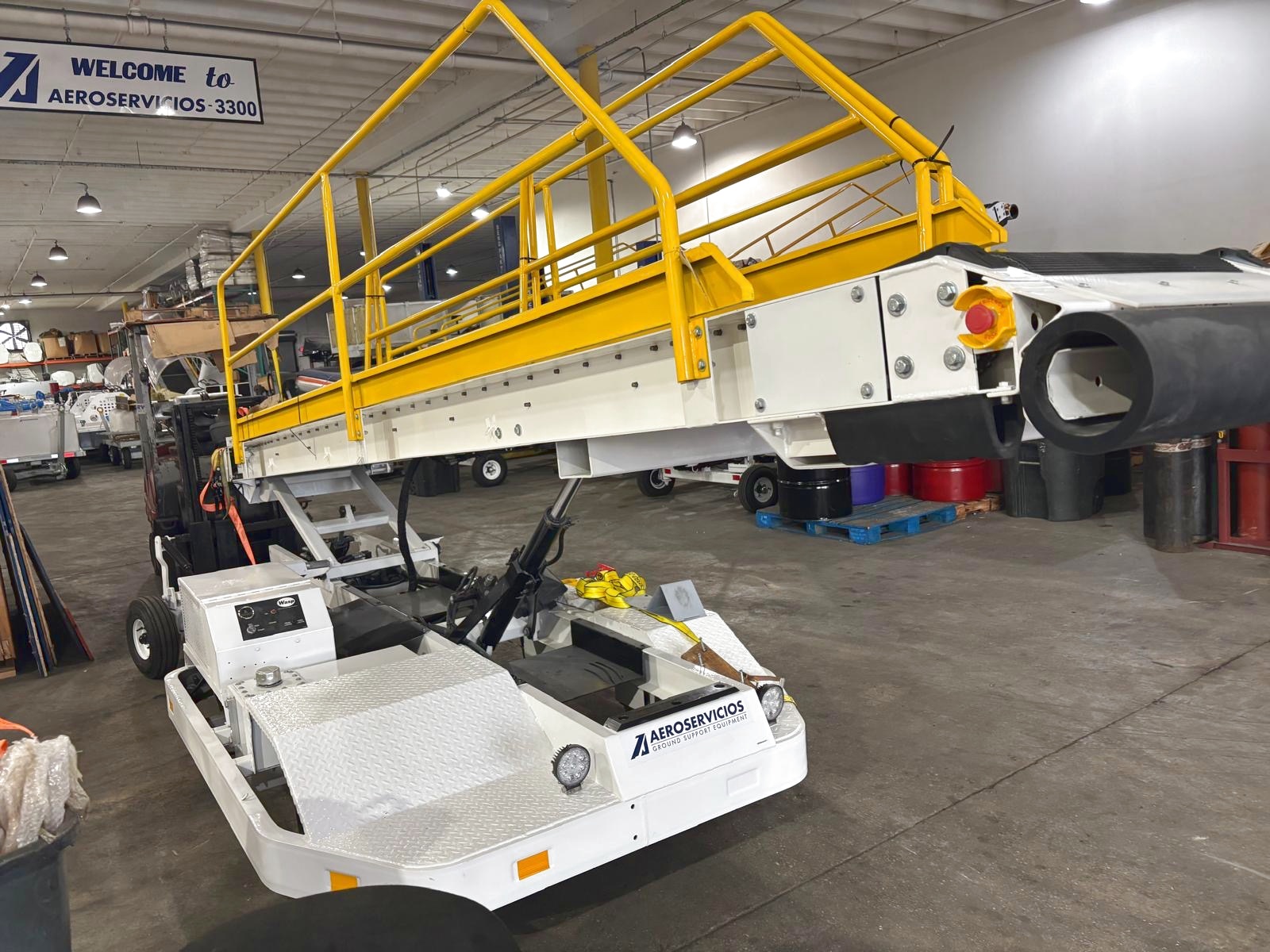 Towable Belt Loader Wasp A01771D-3179