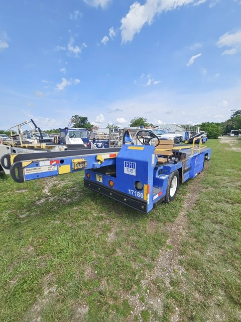 Belt Loader Tug 660