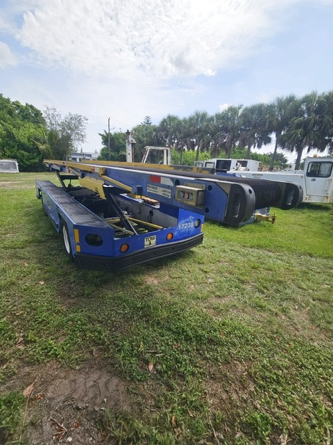 Belt Loader Tug 660