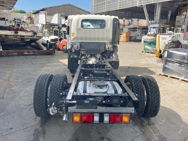 Truck Chassis Isuzu NPR - Gasoline