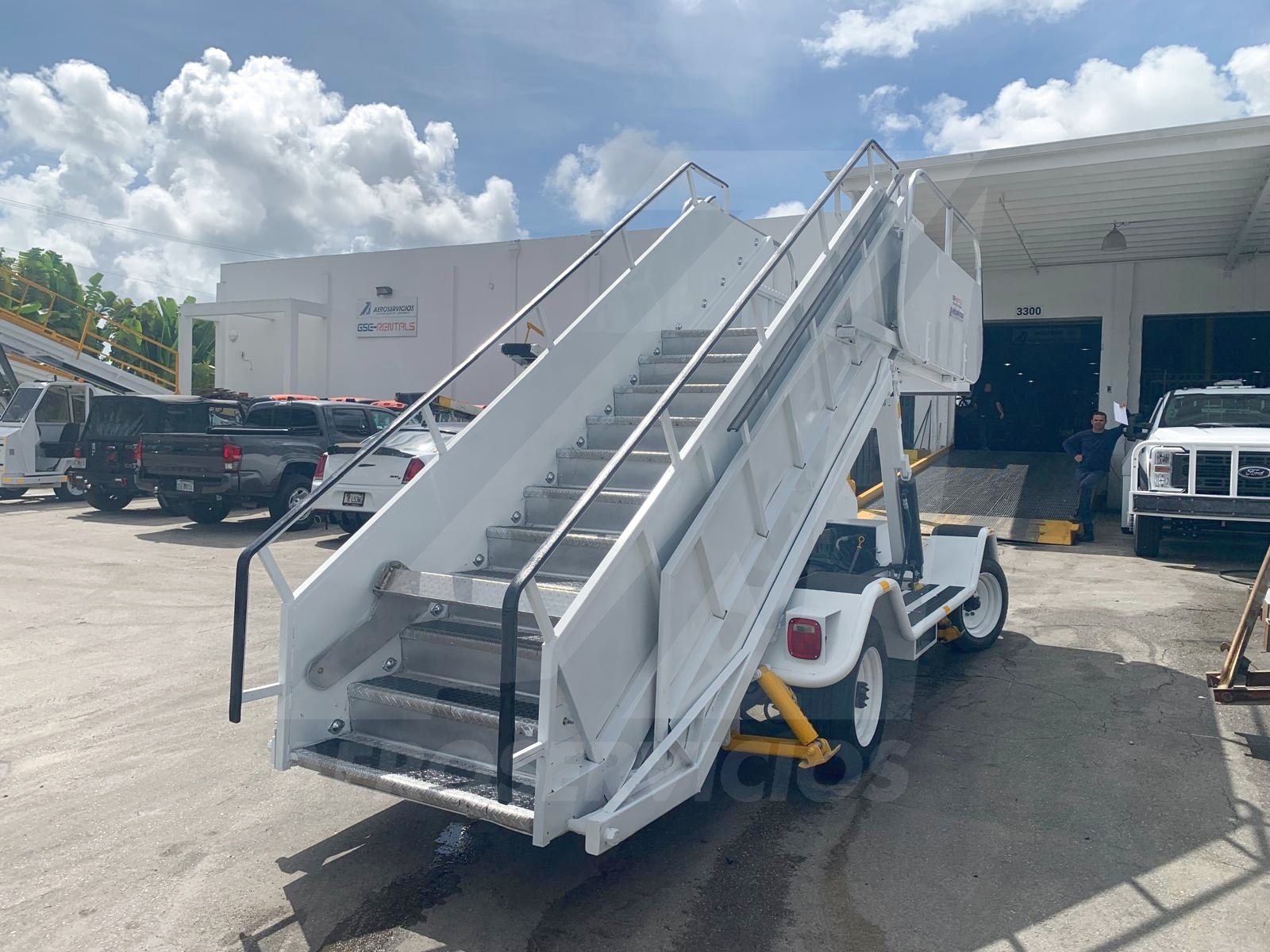 Motorized Passenger Stair Wollard/TLPH-310E - 77.5/170.5 in