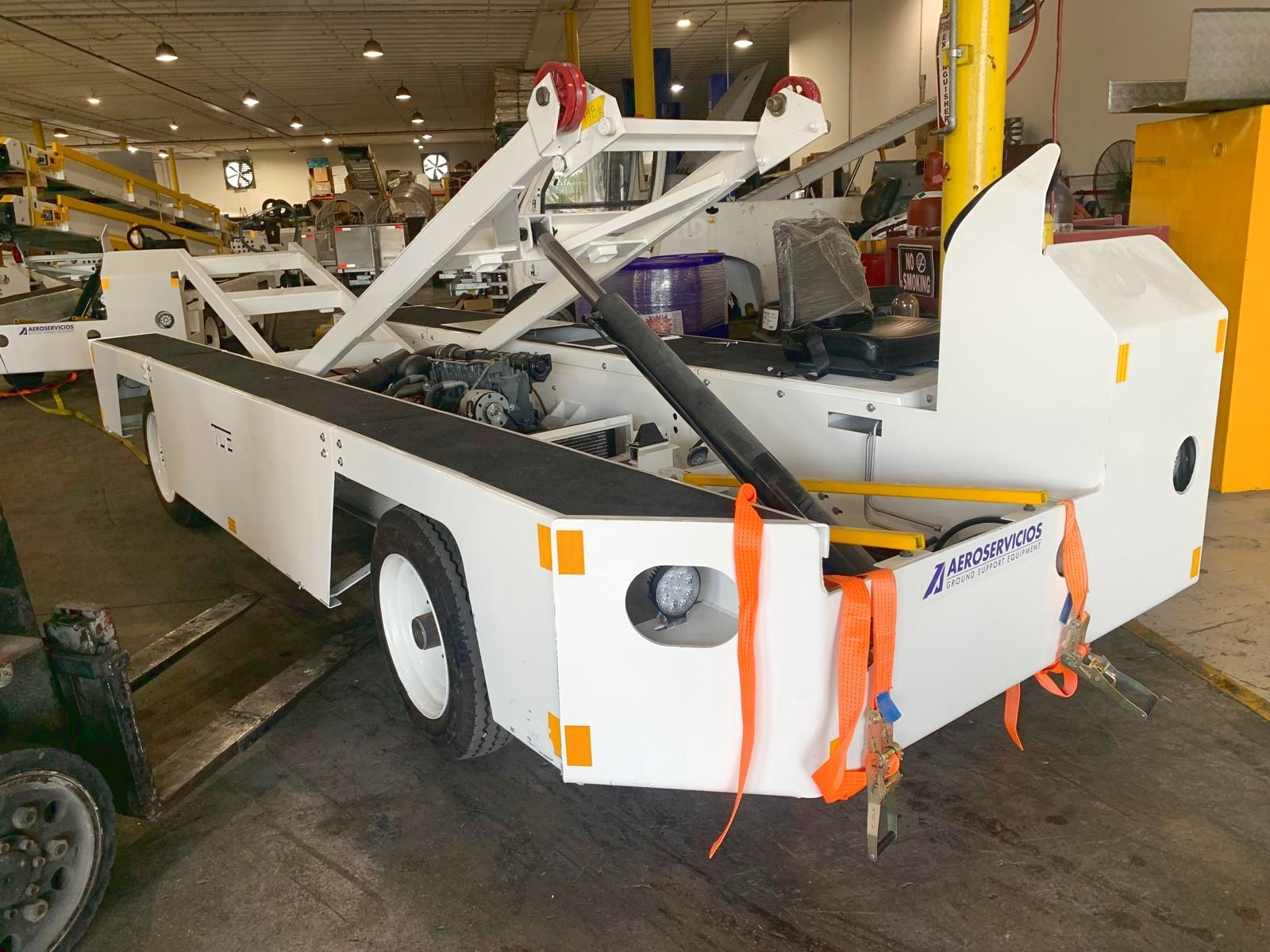 Belt Loader Tug 660