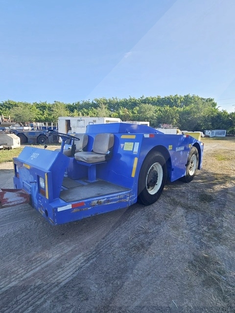 Push Back Tractor FMC B350E