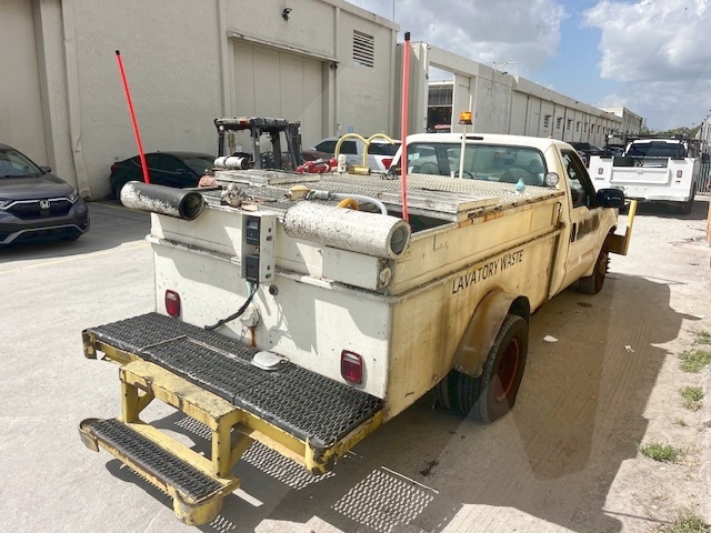 Lavatory Truck Wollard/Ford F-350