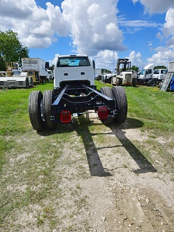 Truck Chassis Ford F-750 2025