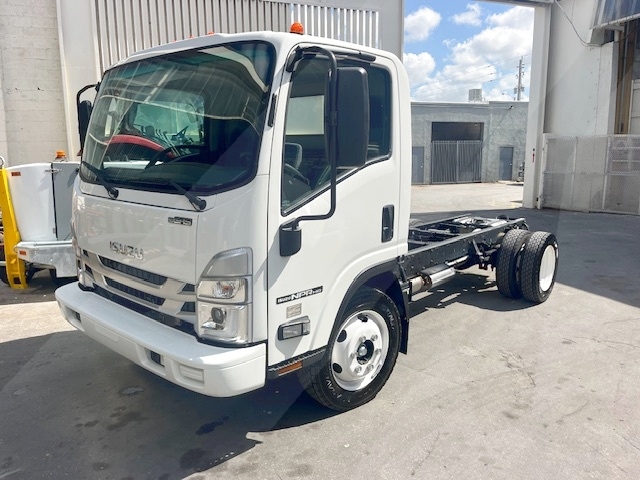Truck Chassis Isuzu NPR- Gasoline