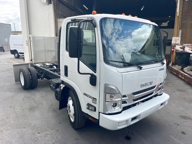 Truck Chassis Isuzu NPR- Gasoline