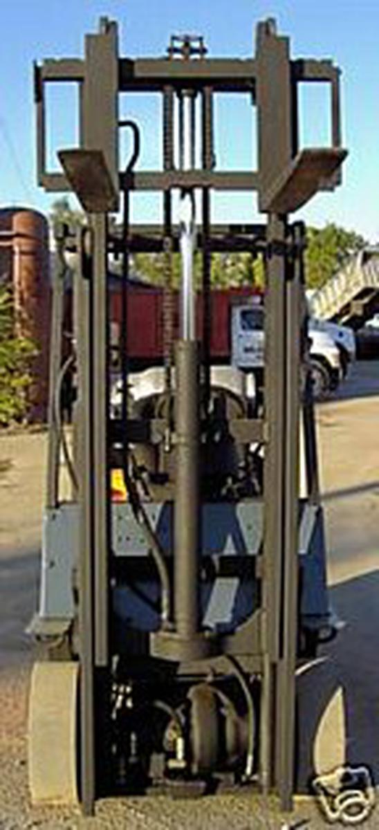 Forklift Toyota 6FGCU20