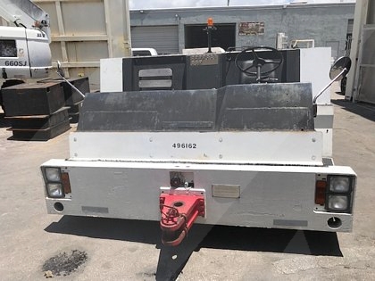 Push Back Tractor FMC B-1200