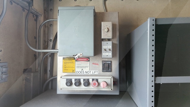 Cabin Service Truck Ford/Tesco F-750/CST 16'