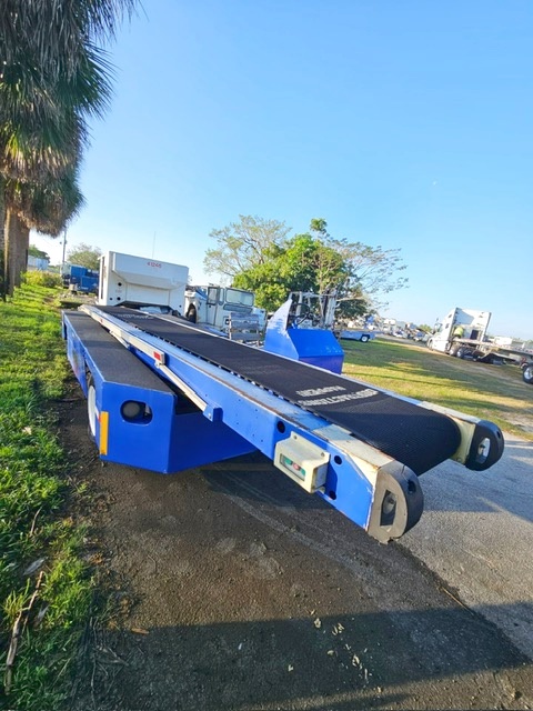 Belt Loader Tug 660E