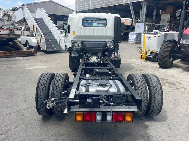 Truck Chassis Isuzu NPR- Gasoline