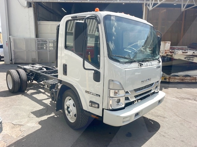 Truck Chassis Isuzu NPR- Gasoline