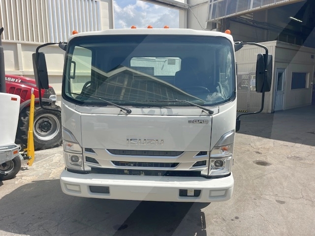 Truck Chassis Isuzu NPR- Gasoline