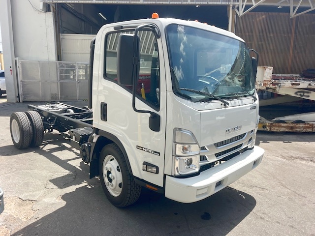 Truck Chassis Isuzu NPR- Gasoline