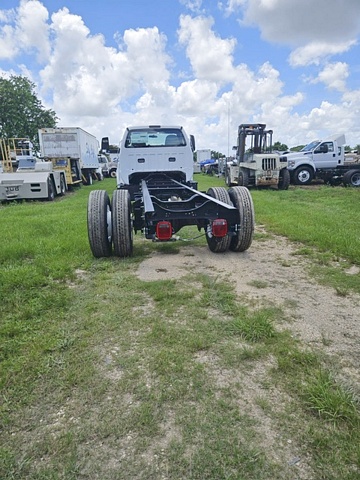 Truck Chassis Ford F-750 2025