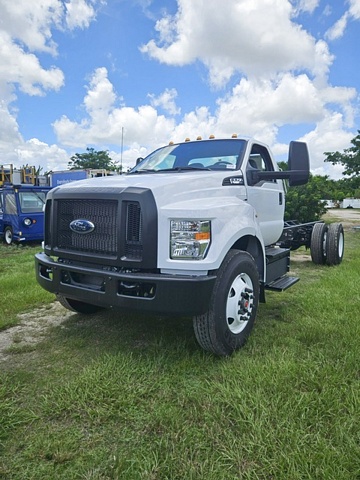 Truck Chassis Ford F-750 2025