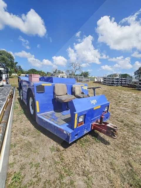 Push Back Tractor FMC B350E