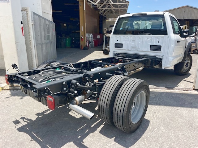 Truck Chassis Ford F-600