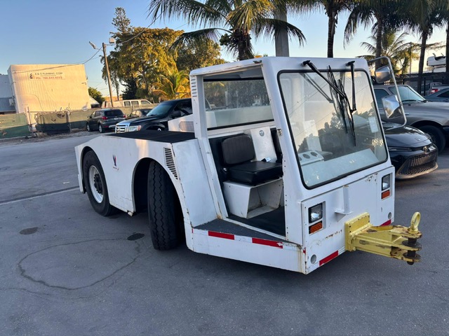 Push Back Tractor FMC B-350