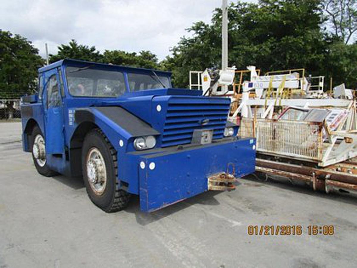 Push Back Tractor Hough-Paymover T-300